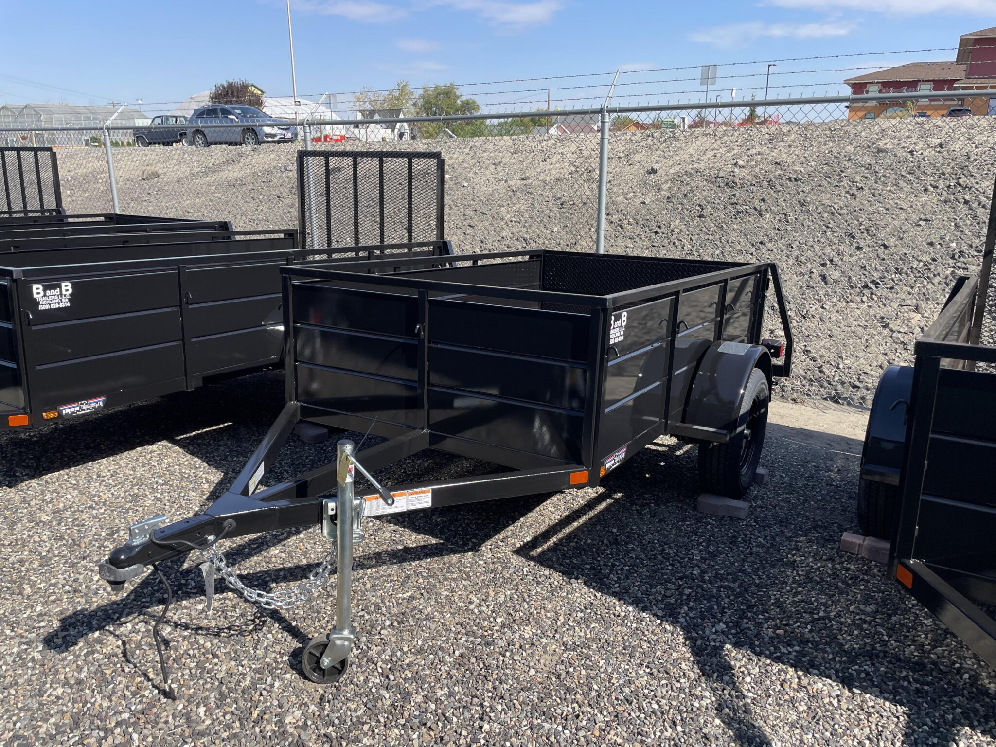 5X8 IRON EAGLE UTILITY SPLIT GATE B and B Trailers