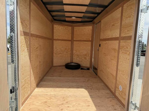6X10 E-SERIES REAR BARN DOORS - Image 3